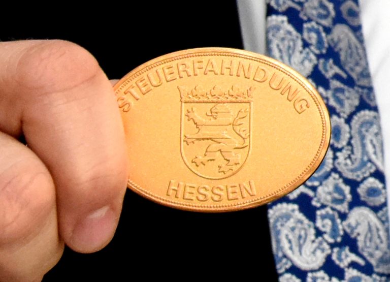 Team von Steuerexperten vollständig besetzt.