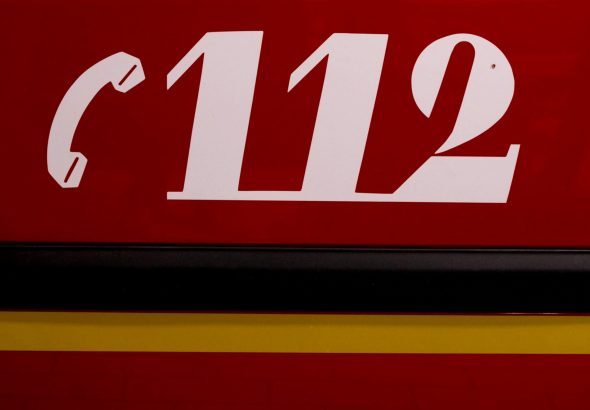 Feuerwehr löscht brennende Lagerhalle Kassel.